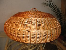 Wäschebehälter in Kugelform